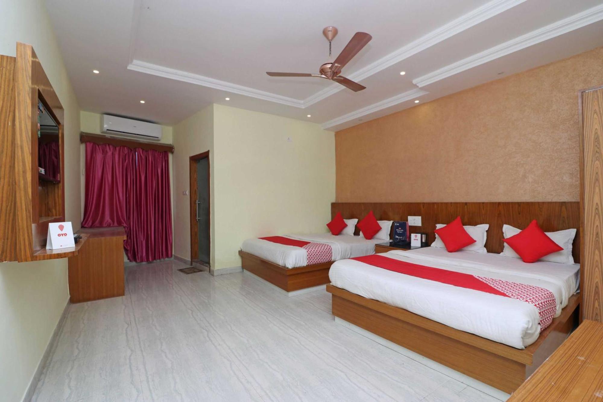 Hotel O G K Palace Bodh Gaya Exterior photo