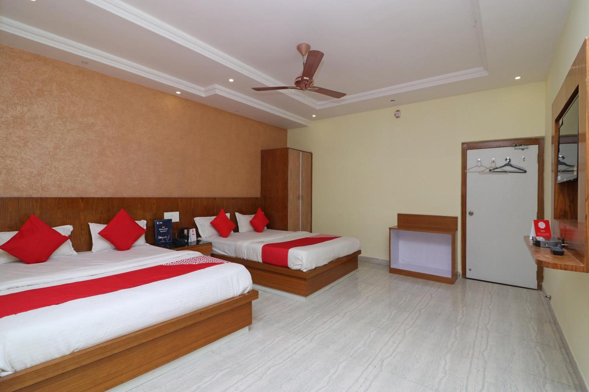 Hotel O G K Palace Bodh Gaya Exterior photo